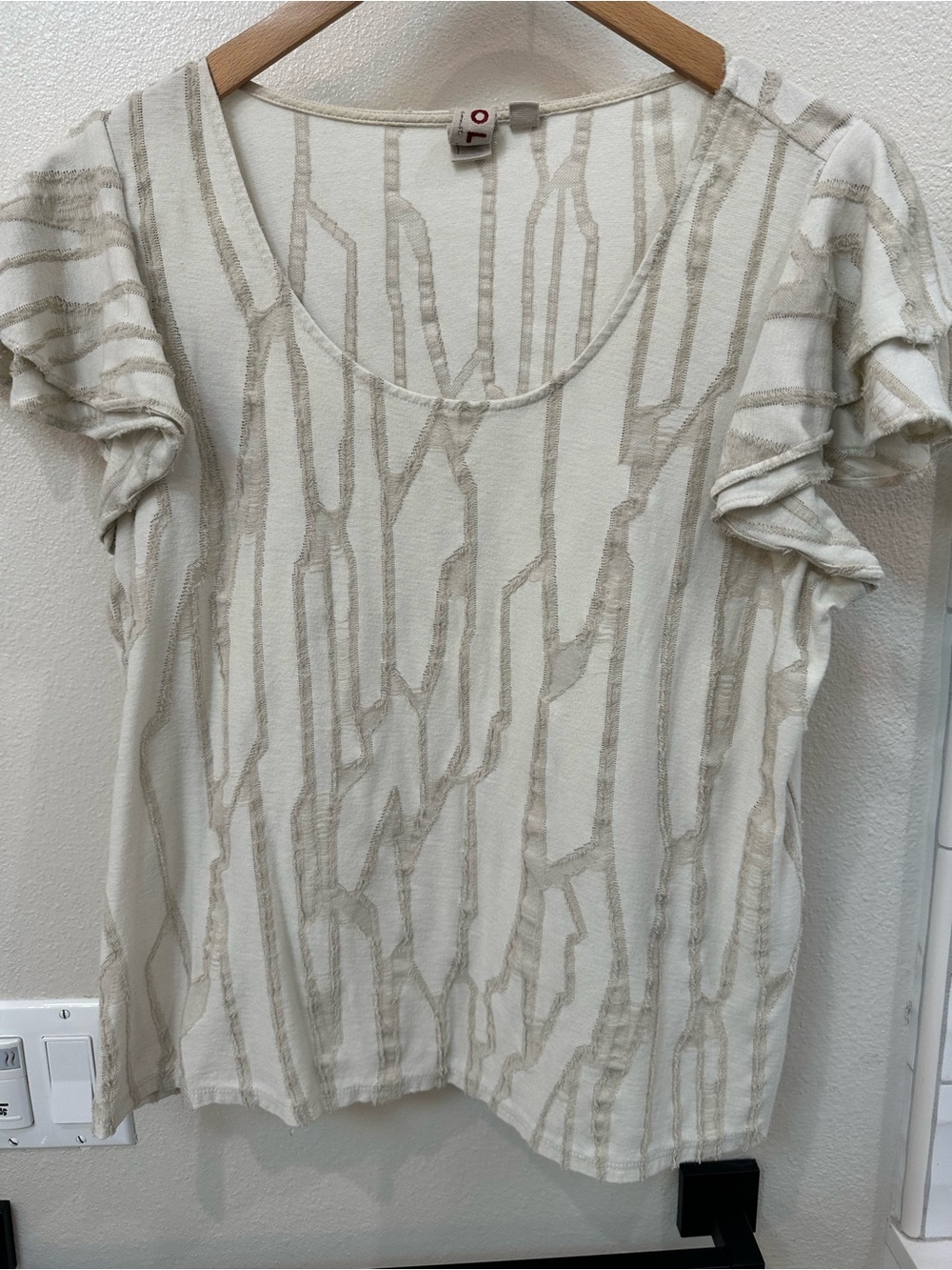 DOLAN (Anthropologie) Cream & Beige Patterned Flutter Sleeve Top